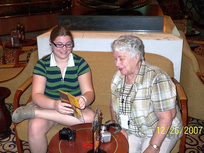 Becky provides Glenna with her cocktail recommendations.