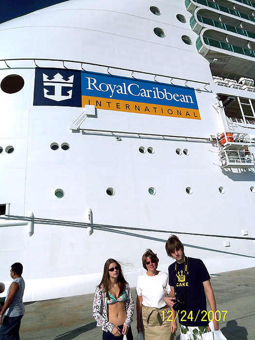 Kelly, Anna and Ben disembark the ship for a day on the beach in Cozumel, Mexico.